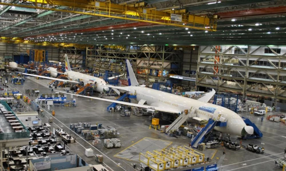 Boeing: Σκέφτεται μείωση του προσωπικού κατά 10%